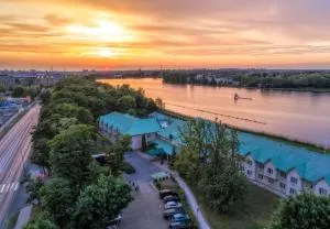 Hotel HP Park Poznań Malta - 弗热希尼亚