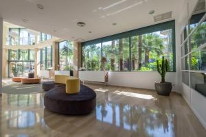 Hotel California Palace