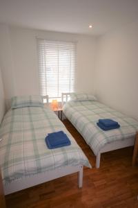 Coastal Apartments - Wales