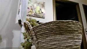 Maria's Rose Garden - Apolpaina