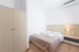 Rocco's studios Antiparos Greece