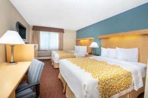 Room #31903715 room in Days Inn by Wyndham Woodland