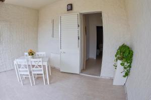 One-Bedroom Apartment room in Residence Agave Lampedusa