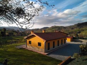 Ferienhaus Chalet Los Nogales Villafufre Spanien