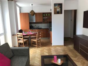 Nina na Bielańskiej