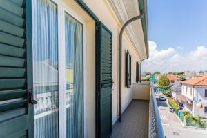 Two-Bedroom Apartment with Balcony