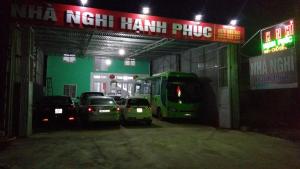 Nhà Nghỉ Hạnh Phúc