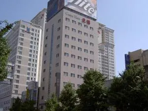 Busan Central Hotel - Yangsan