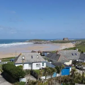 For the Shore, Fistral Beach Newquay - 2 Bed 2 bath - Private Parking with garage for 2 vehicles - 纽基