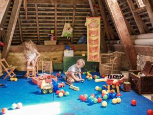Maisons de vacances Three lovely g tes surrounded by nature with private swimming pool and garden : photos des chambres