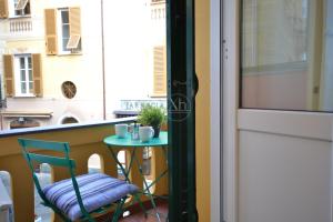 Balcony Sea View - Bilocale centrale vista mare