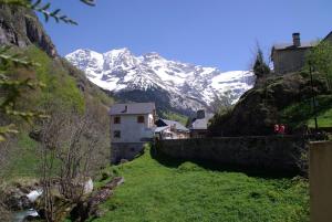 Hotels Le Marbore : photos des chambres