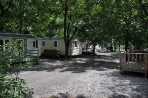 Campings Les rives d'Auzon : photos des chambres