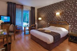 Hotels Logis Burnel Et La Cle Des Champs : photos des chambres