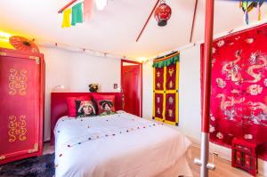 B&B / Chambres d'hotes L'Home du Monde : photos des chambres