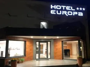 Hotel Europa - 埃尔布隆格