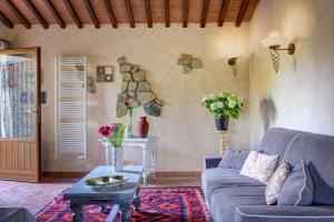 Tuscan Roots
