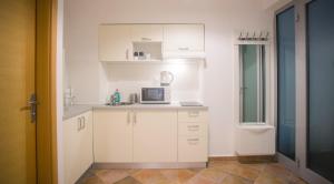 Apartments S&A 