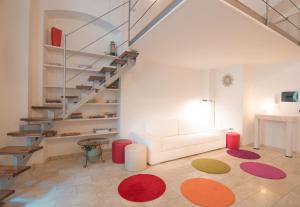 Modern Apartment in Historic Building img10