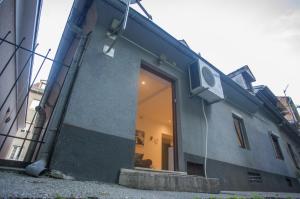Apartments S&A 