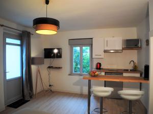Appartements Studio moderne, hypercentre de Cholet, arrivee autonome ! : photos des chambres