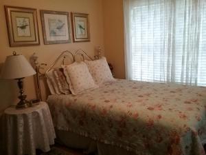 Small Double Room room in Hanover House Bed and Breakfast
