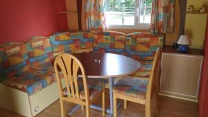 Campings Le Sous Bois De Jade : photos des chambres