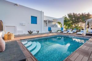 Eiriana Luxury Suites Milos Greece