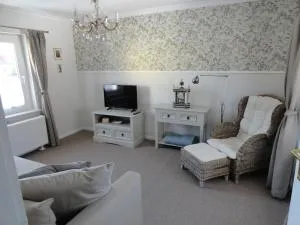 Cottage Ferienwohnung mit Seeblick - Caputh