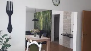 Apartment Ivanda Podstrana - 兹诺夫尼卡