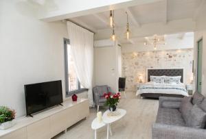 Jacuzzi Suite In The Heart Of OldTown