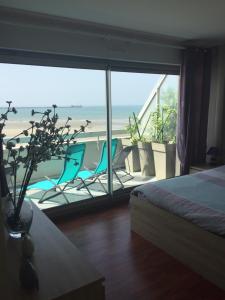 Queen Marina Face Mer