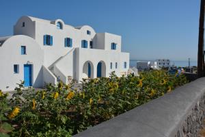 Artemis Village Santorini Greece