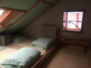 B&B / Chambres d'hotes Gite les Cristaux : Dortoir - 6-13