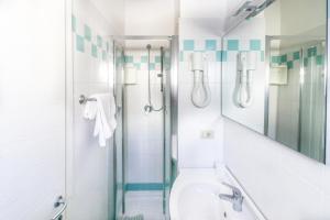 Double Room with Extra Bed room in Hotel Jesulum