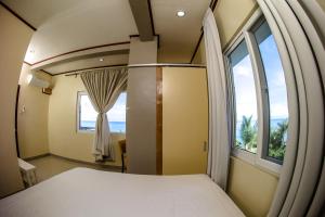 Oslob Seafari Resort