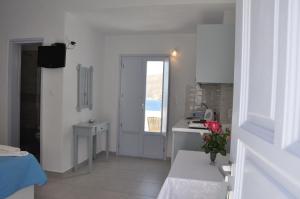 Studios Akrogiali Amorgos Greece