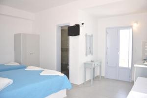 Studios Akrogiali Amorgos Greece