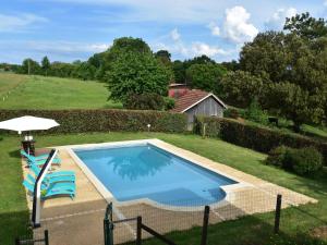 Maisons de vacances Modern holiday home in Besse with private pool : photos des chambres