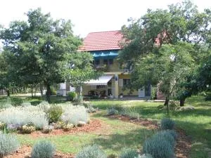 Apartment Kovacic Jurlina - Poljica