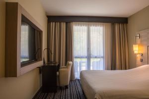Hotels Logis LE RABELAIS Hotel- Restaurant - SPA : photos des chambres