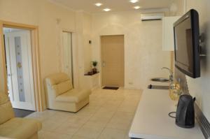 2 Bedrooom In CENTER Всегда есть свет !