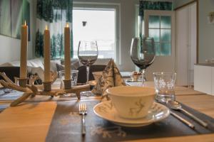 Vasko luxurious suites, Nouka