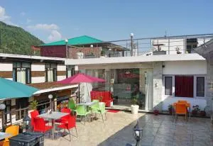 Ess & Bee Resorts - Dharamsala