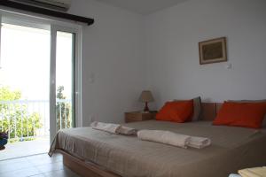 iliana's seaside maisonette Spetses Greece