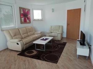 Apartment Greta,50 METERS TO THE BEACH