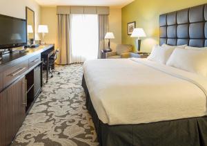 King Room - Non-Smoking room in Prairie Meadows Casino Racetrack and Hotel