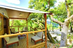 Maisons de vacances Cabanes Lodges Le Serviere : photos des chambres