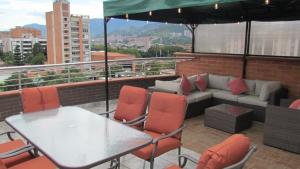 The 9's Apartahotel - Hotel 3 stelle a Medellín