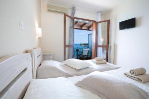 SAGA Pension Lakonia Greece